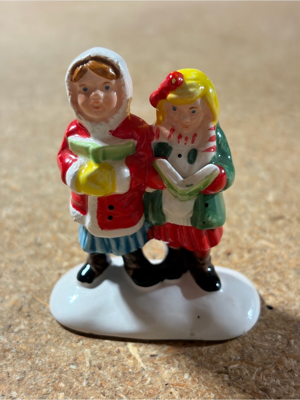 Department 56 Original Snow Village Here We Come A'Caroling Children Figurine